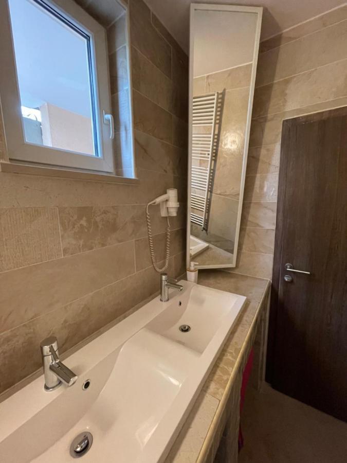 Angelo Hotel Koper Bagian luar foto